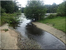 TQ5734 : Outflow from the lake in Eridge Park by Marathon