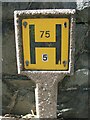 SH5772 : Hydrant sign on College Road, Bangor by Meirion