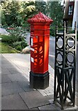 TQ3185 : Penfold (Victorian) pillar-box, Aberdeen Park, Highbury by Stefan Czapski