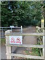 Footpath into Crackley Wood