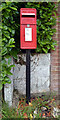 Post box, Church Road, Old Beetley