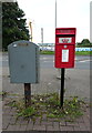 Postbox on Gartcosh Walk, Belshill