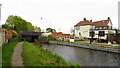 Retford - Chesterfield Canal & The Hop Pole PH, Welham Bridge