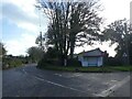 Bus shelter, Lockengate