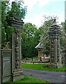 Gate piers, Burton