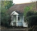 Sunset Cottage on Sandrock Hill  (B2244), Sedlescombe