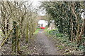 Footpath approaching Yalding