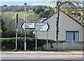 Bilingual road sign, Fortrose