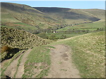 SK1085 : The Pennine Way near Broadlee-Bank Tor by Dave Kelly