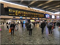 TQ2982 : Main concourse, Euston Railway Station by Roger Cornfoot