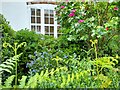 Garden on Asmuns Hill, Hampstead Garden Suburb