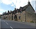 Terraced cottages on London Road