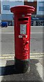 TQ1468 : Edward VII postbox on Walton Road, East Molesey by JThomas