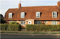 TQ7530 : Cottage on High Street, Hawkhurst by David Howard