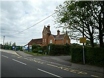 SU6668 : Burghfield St Mary's Primary C of E School Theale Road by Basher Eyre