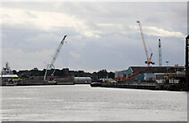 TG5206 : A view down the River Yare, Great Yarmouth by Chris Allen