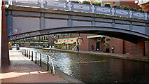 SP0686 : Birmingham city centre canal by Roger  D Kidd