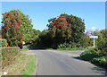 Crossroads near Lodge Farm