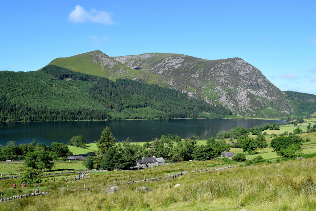 Majestic view of Llyn Cwellyn from the... © Bill Harrison :: Geograph ...