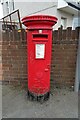 Elizabeth II postbox on Houghton Road