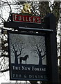 Sign for the New Forest public house