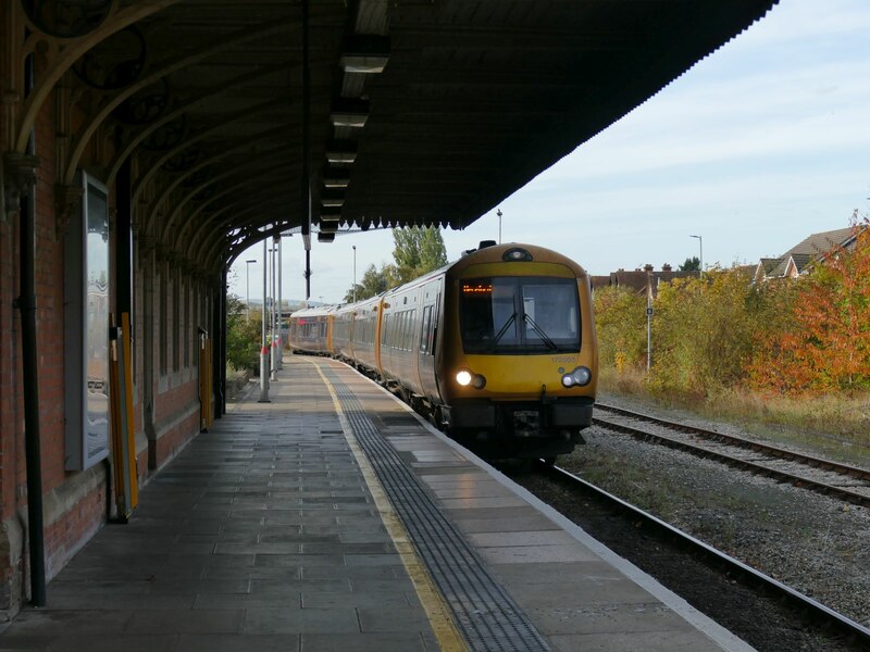 hereford-station-arrival-from-stephen-craven-geograph-britain