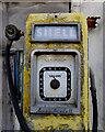 Hen bwmp petrol / An old petrol pump (2)