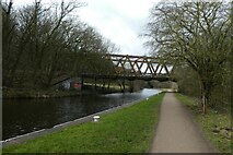 SE1739 : Field Locks Bridge crossing the canal by DS Pugh