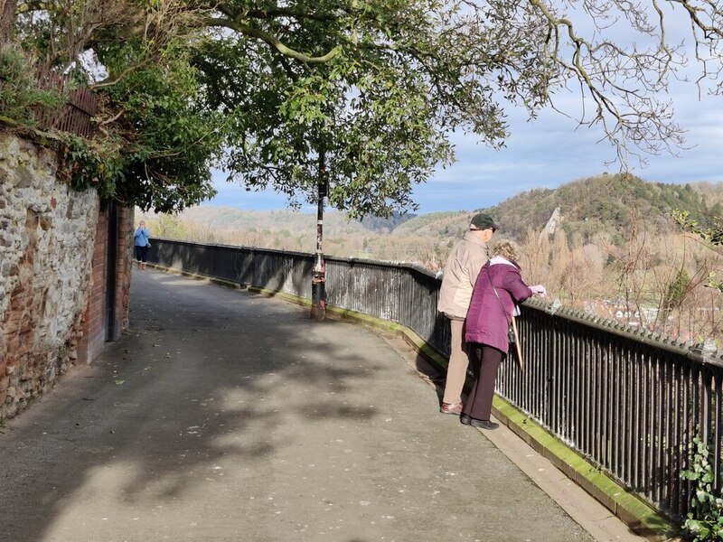 Castle Walk On Castle Hill Bridgnorth © Mat Fascione Geograph Britain And Ireland 8974