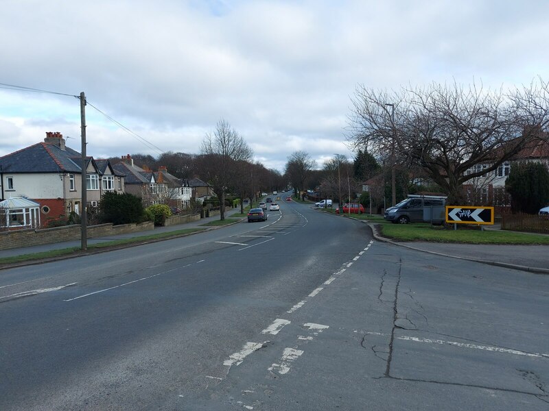 Kennedy Avenue junction with Fixby Road © yorkshirelad :: Geograph ...