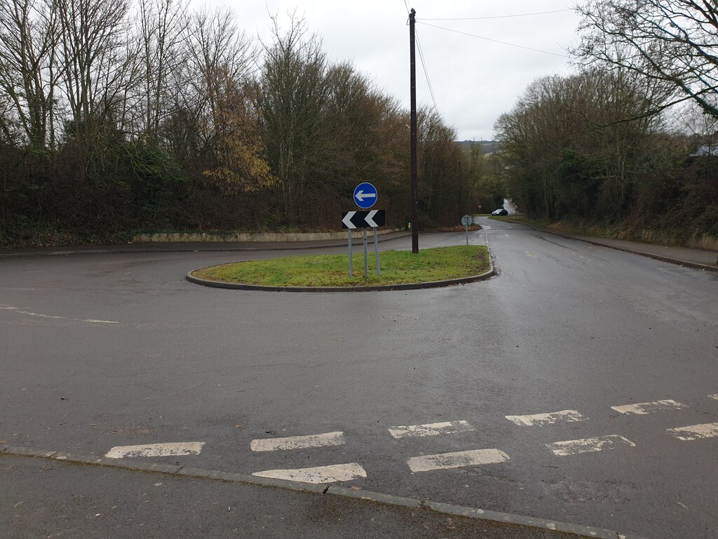 turning-circle-oscar-taylor-geograph-britain-and-ireland