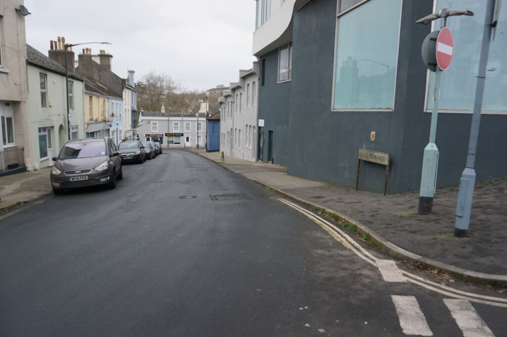 Laburnum Row towards Union Street,... © Ian S :: Geograph Britain and ...