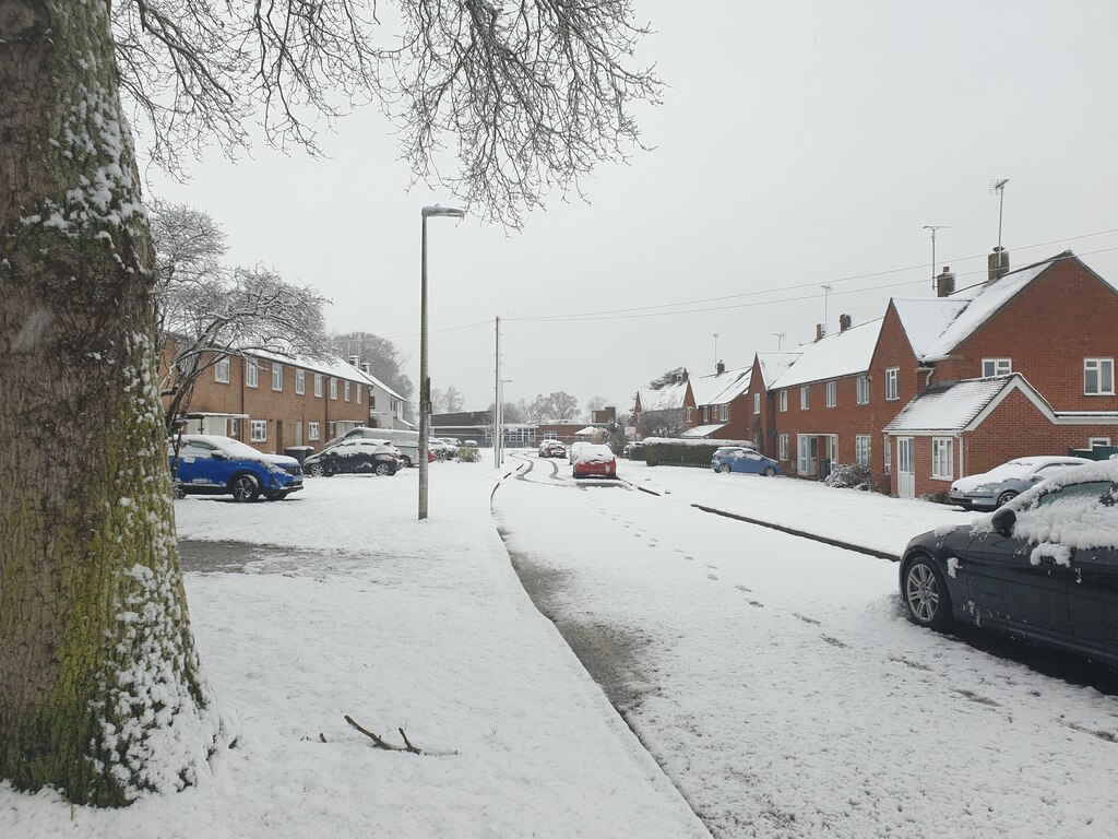 Henshaw Crescent in the snow © Oscar Taylor :: Geograph Britain and Ireland