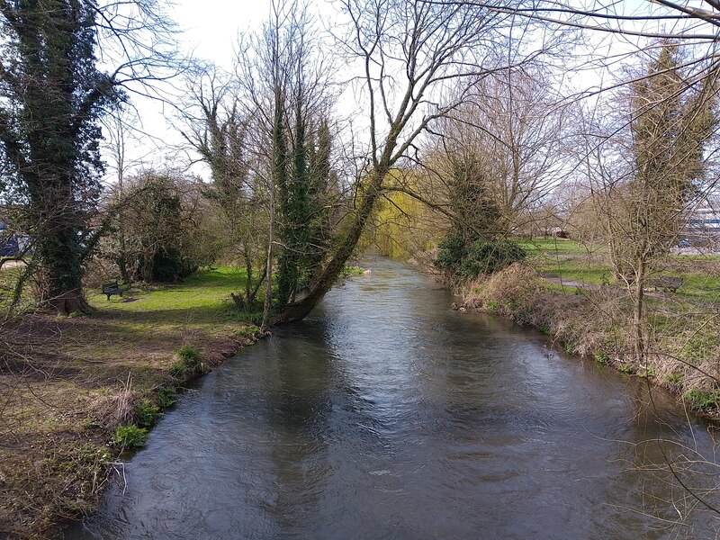 River Kennet © Oscar Taylor :: Geograph Britain and Ireland