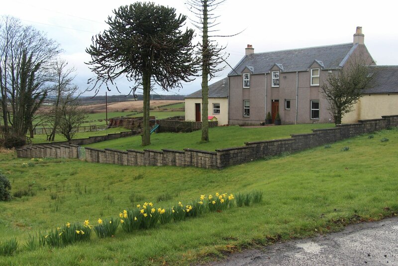 Outmains, an Ayrshire farmhouse © Alan Reid Geograph Britain and Ireland