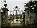 Gates and Clifford Manor