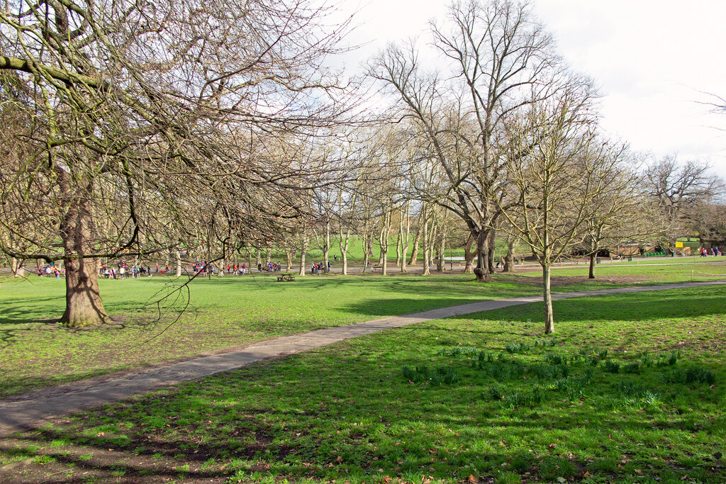 Crystal Palace Park © Dylan Moore Geograph Britain and Ireland