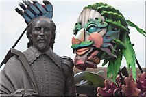 SP2055 : Giant puppet and statue of William Shakespeare by Philip Halling