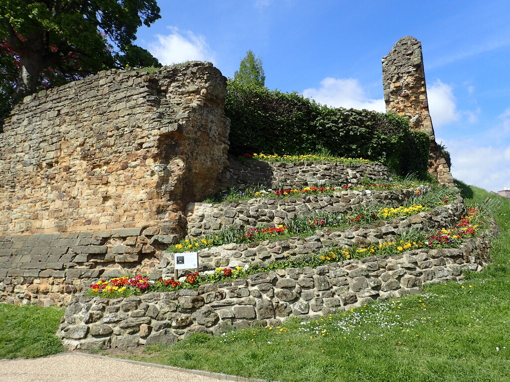 the-south-east-corner-of-tonbridge-marathon-geograph-britain