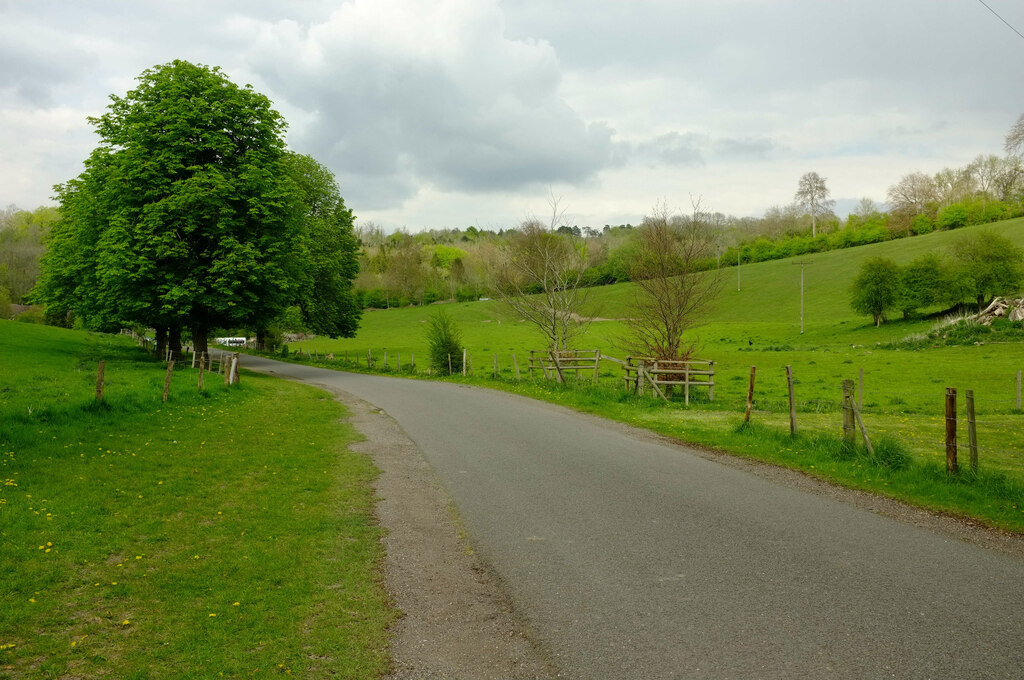 Bridleway through Marden Park © Derek Harper :: Geograph Britain and ...