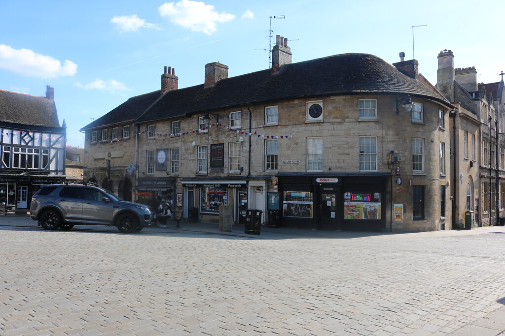 Red Lion Square Stamford © David Howard Geograph Britain And Ireland 