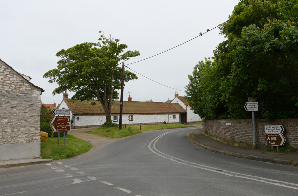 The Junction Of Lighthouse Road (B1259)... © Habiloid :: Geograph Britain And Ireland