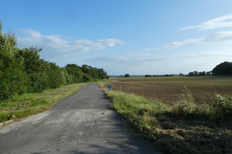 Farm track near West Lilling © DS Pugh :: Geograph Britain and Ireland