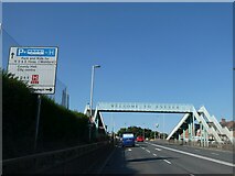 SX9489 : Footbridge over Bridge Road, Exeter by David Smith