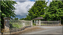 S1752 : Liskeveen House, entrance gateway, Liskeveen, Co. Tipperary (1) by Mike Searle