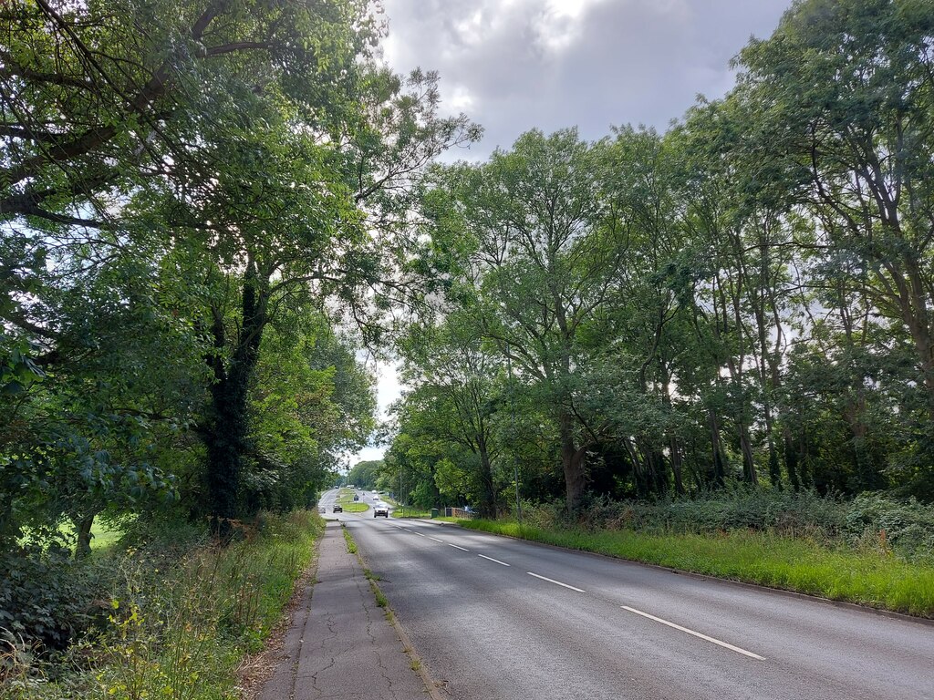 The A427 entering Corby © Tim Heaton :: Geograph Britain and Ireland