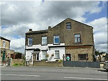 SE1835 : Houses adjacent to the Fountain pub by Stephen Craven