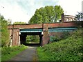 Cycle path under Queen