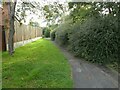 Path off Lingfield Grove