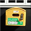 Life-saving defibrillator